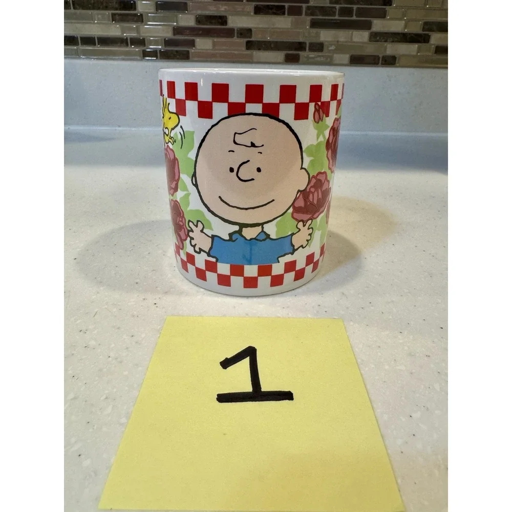 Set Of 4 Benjamin & Medwin Peanuts Gang Coffee Tea Mugs Cups Red White Check - Picture 3 of 15